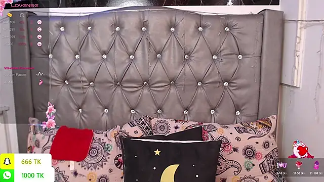 LAILAGUMMY webcam