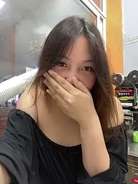selenaa110 - Selenaa110's free webcam - UK Sex Cams