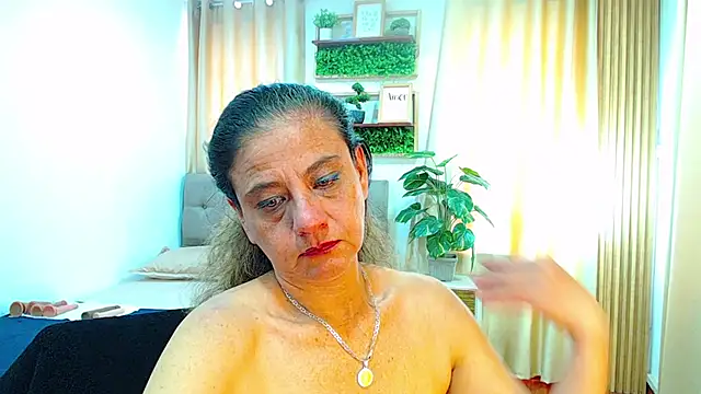 sasi_luna webcam