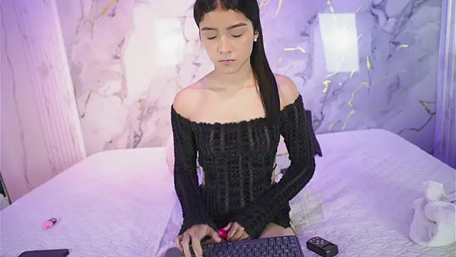 Tiffany_yu webcam