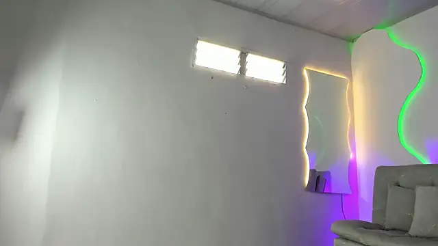 ArohomLester_ webcam