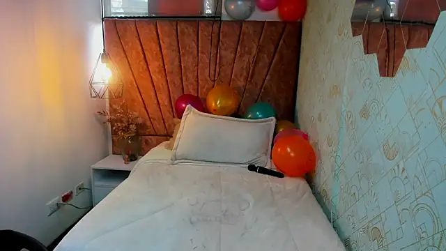Zoe__Taylor__ webcam