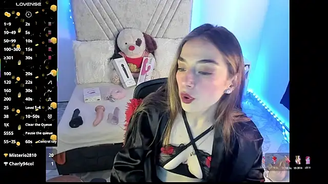 Mia_Victoria22 webcam