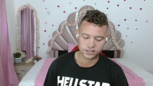 sven_fox723 webcam