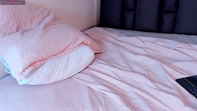 maddy__howard webcam