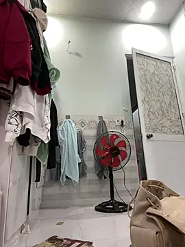 __BabyShowPublic__ webcam