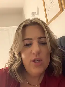 MsBelleWarick webcam