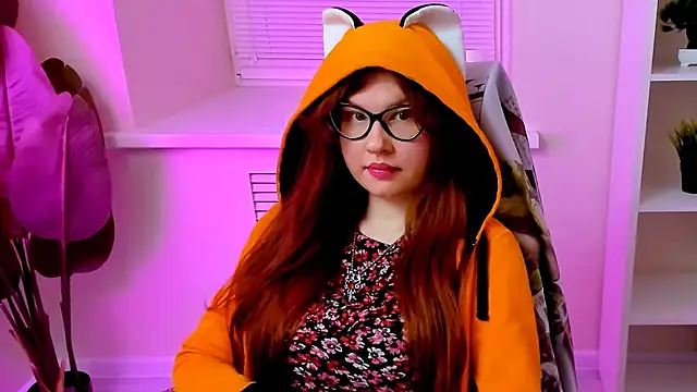CarolGiggly webcam