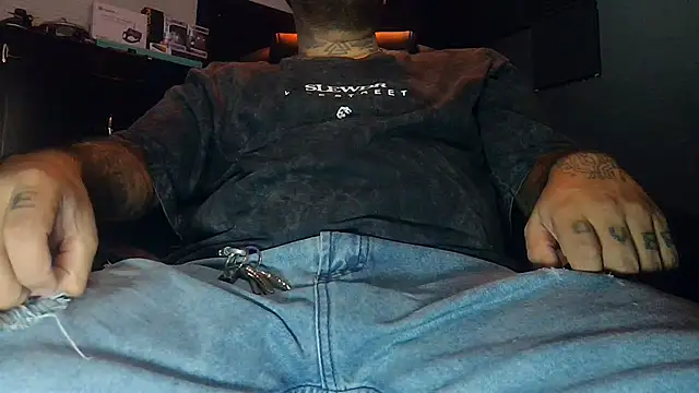 TeddyGominola_ webcam
