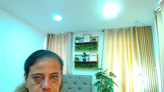 sasi_luna doggy style video chat