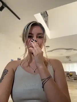 MaryDeniro webcam