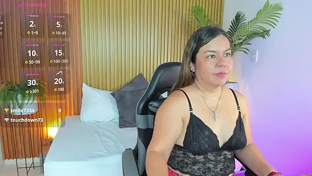 nahia_13 webcam