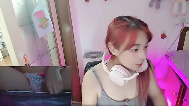 Song_99 webcam
