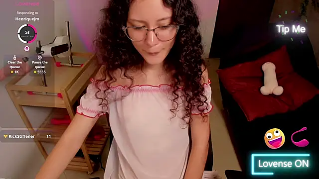 Krysten_Riter webcam