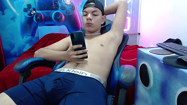 Aron_hot11 webcam
