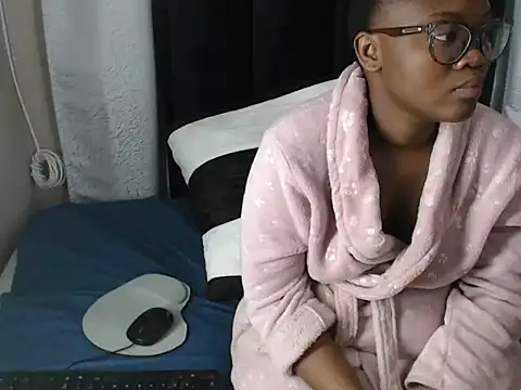 Softpussydiva webcam