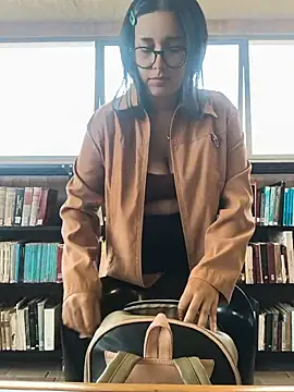 Annya-sweet webcam
