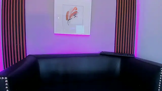 Ariana_collinss webcam