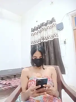 Riya_cum66 webcam