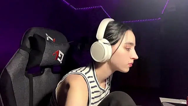 NightFoxxx webcam