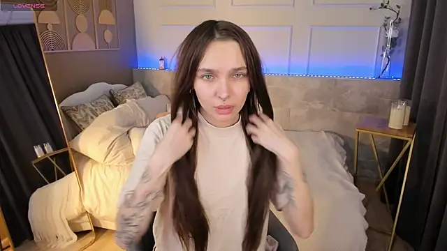 ChloeSunny webcam