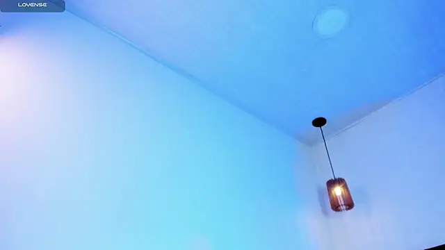 dolly_zoe webcam