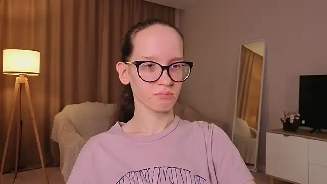 BettyBrowni webcam