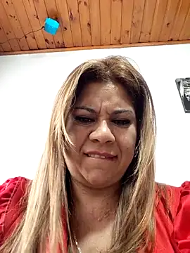 Laura-Hernandez webcam