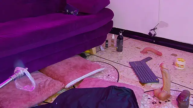 Daliana_Gounbolt webcam