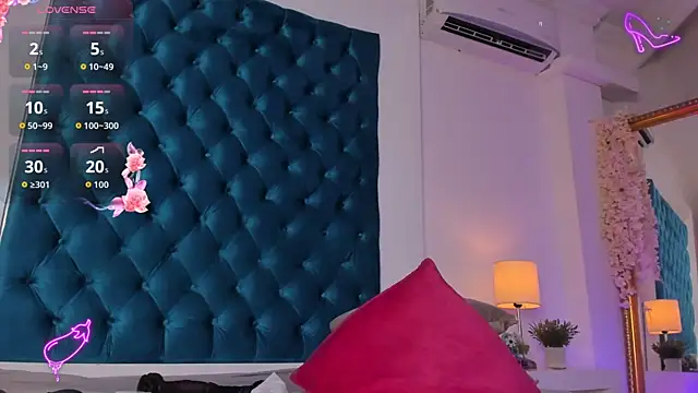 ZoeSantanna_ webcam