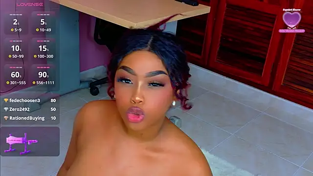 TiannahGlow webcam
