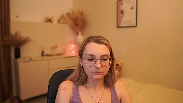 Sophielux18 webcam