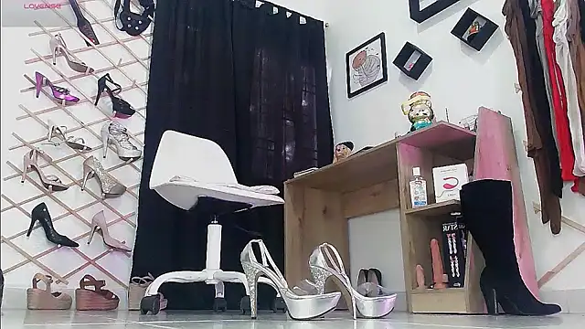 myla_sarah webcam