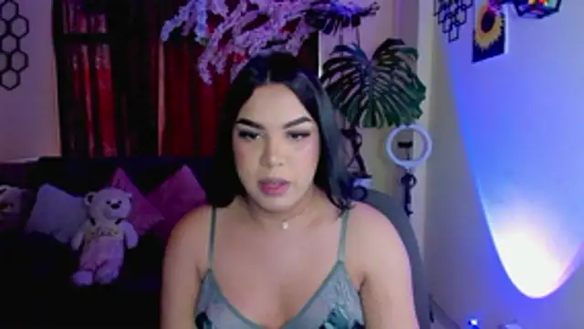linda_zaam83866 webcam