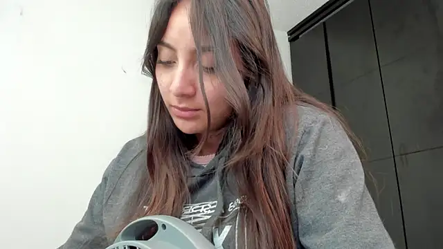 LilyGarcia webcam