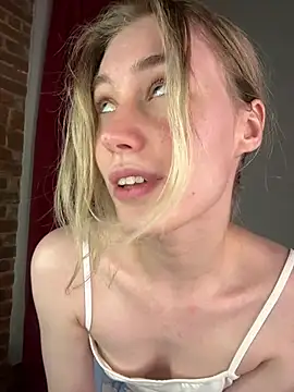 LovelyMiu webcam
