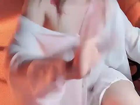 Ellie8386 webcam