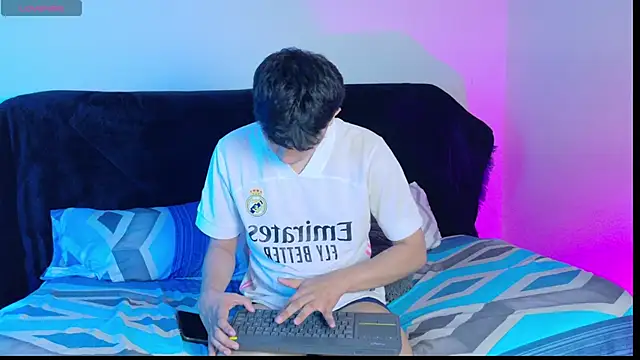 SaNti_ll webcam