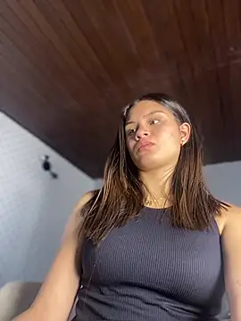 AuroraMoore_Pink webcam