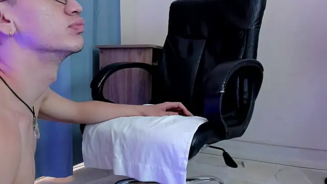 Evans_Lubov webcam