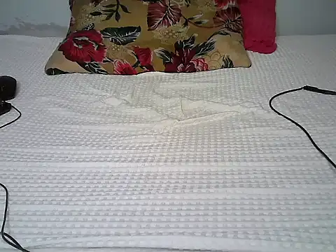Sexylleinop webcam