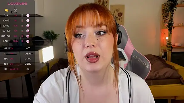 Sofy_Benson webcam
