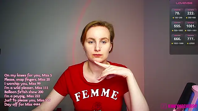 KinkyMissCherry webcam