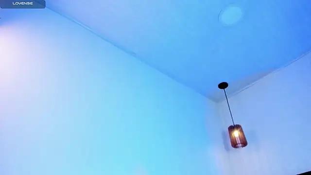 dolly_zoe webcam