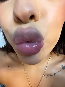 MystiqueXXX webcam
