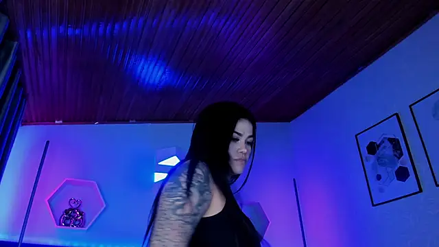 _raven_black webcam