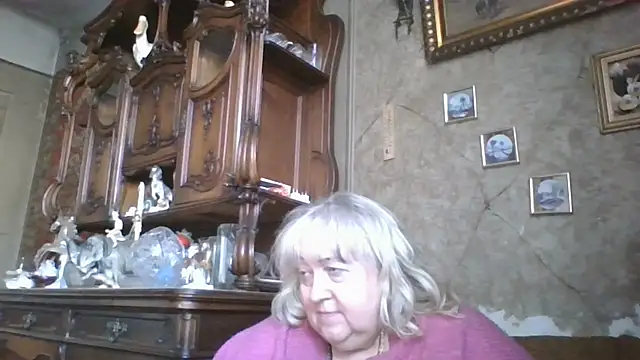 Lala-Love56 webcam