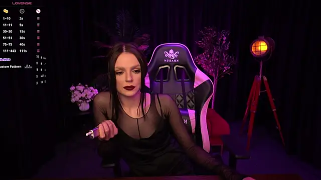 Wild_Alice_me webcam
