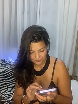 VelvetLunna webcam