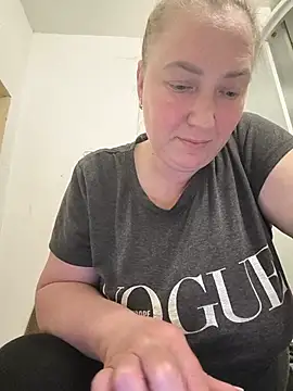 Kiss_Eva webcam